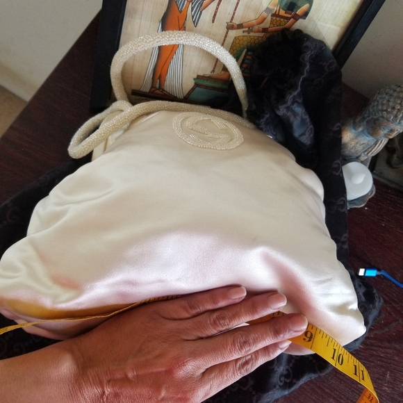 Huge sale! Rare Vint Gucci Tom Ford era cream satin silk beaded top handle bag - Picture 8 of 16